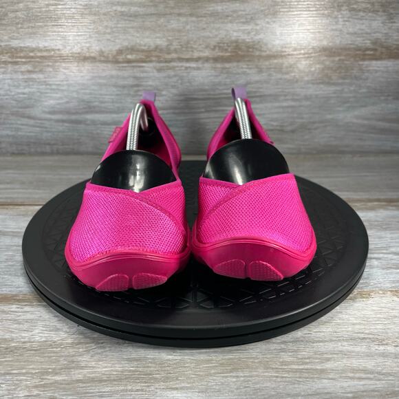 Crocs Woman's Pink Busy Fay Slip On Ballet Dance Flats Size 9 - Picture 2 of 8